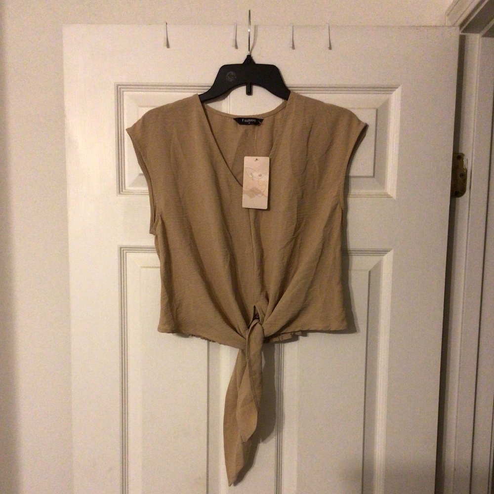 Fashion brand tie top size m small would fit too